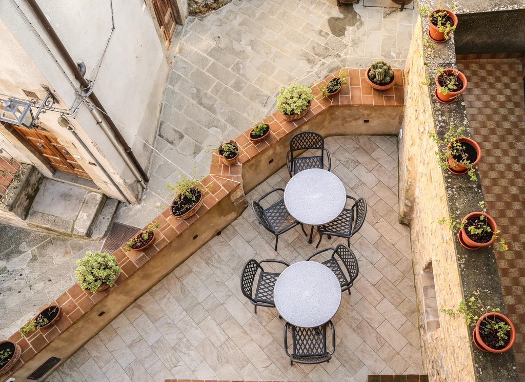 Antico Borgo Seggiano Bed & Breakfast Екстериор снимка